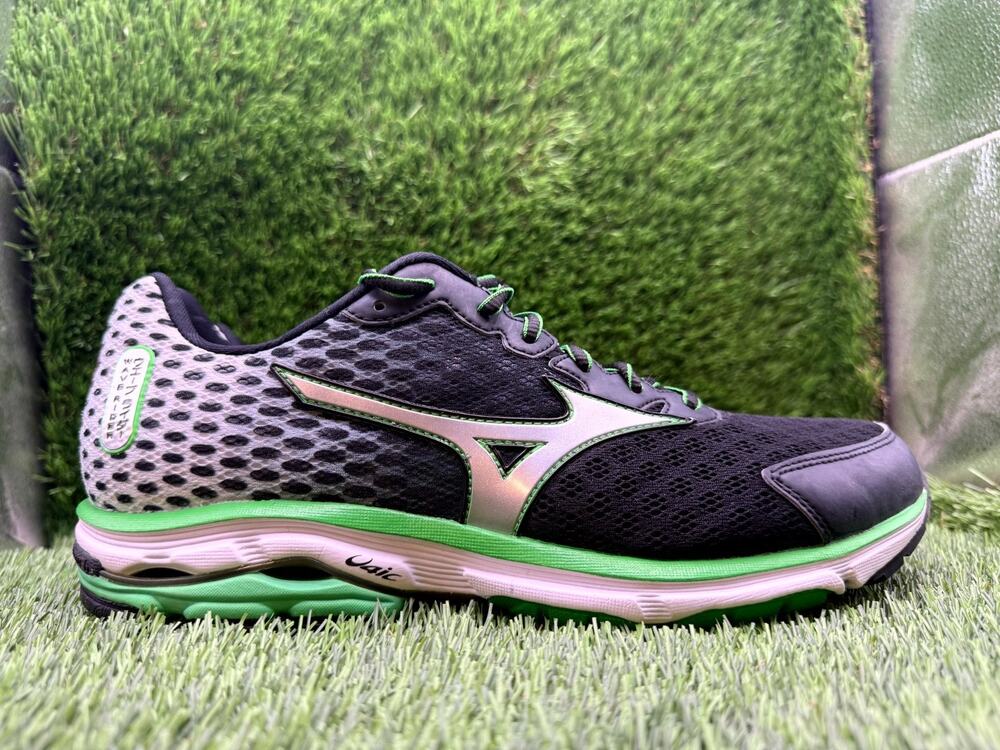 Mizuno Wave Rider 18 J1GC150403 Athletic Sneaker Men's 9.5 Black Mesh Running